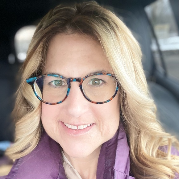 Meet your Posher, Rebecca - Picture 8 of 8